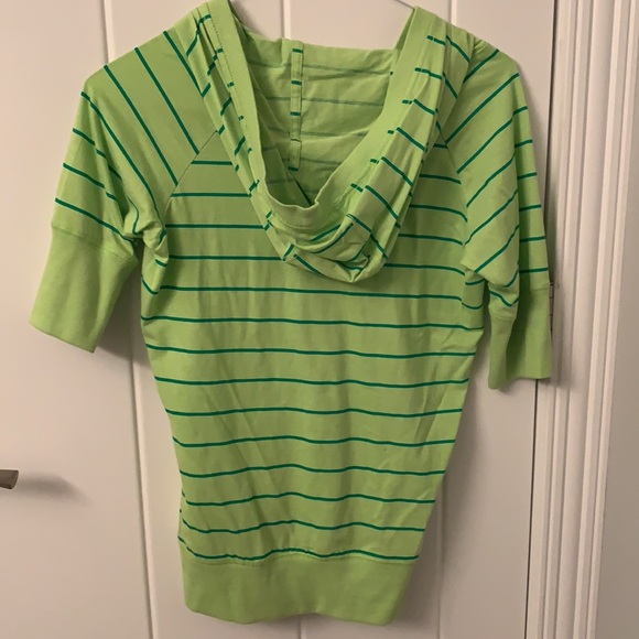 Striped NIKE half button hoodie - Picture 4 of 4